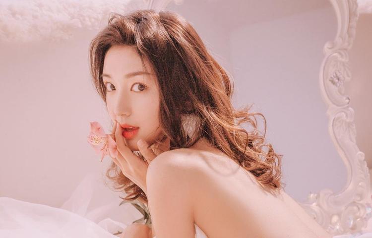 两人生猴子全程无被子的趣味解读
